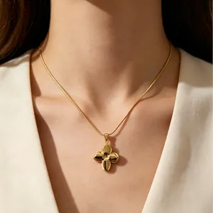 304 Stainless Steel Four Leaf Clover Pendant Necklace For Women Gold Silver Plated Rhinestone Geometric Floral O-Chain Jewelry