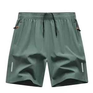 Pantaloncini sportivi da uomo in seta ghiacciata verde oliva a rapida asciugatura