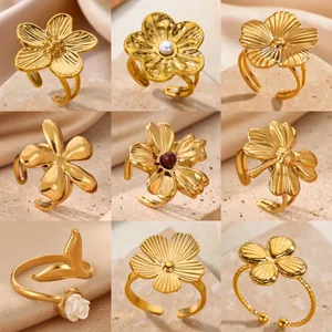 Fashion Light Luxury Stainless Steel Flower Open Ring For Women Gold Plated Textured Floral Adjustable Finger Ring Jewelry