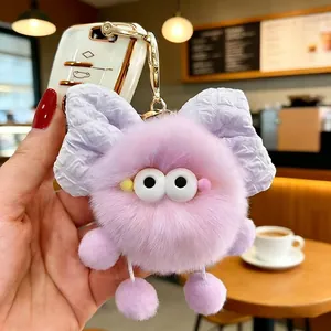 Portachiavi in peluche a forma di folletto del carbone viola con fiocco per borse.