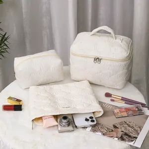 Large Capacity Scallop Quilted Cosmetic Bag For Women Portable Travel Toiletry Organizer Elegant Polyester Makeup Storage Pouch