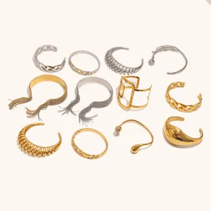 Visualizzazione di gruppo di bracciali rigidi in acciaio inossidabile placcato oro 18K