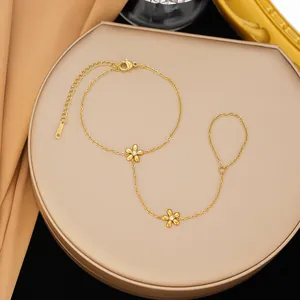 Bracciale ad anello in acciaio inossidabile dorato con fiori