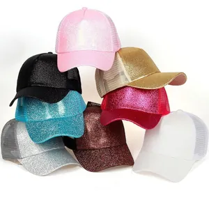 Collezione di cappellini da baseball glitterati in mesh per sport e protezione solare