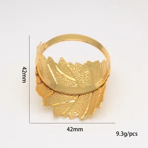 Detailed view of gold leaf napkin ring with 42mm dimensions and 9.3g weight specifications.