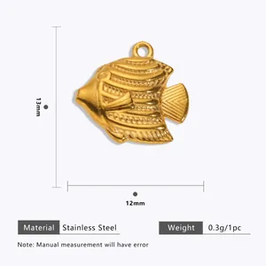 Dimensiones detalladas y especificaciones del colgante pez de acero inoxidable dorado
