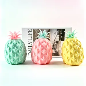 Set di tre giocattoli antistress ad ananas color macaron in rosa, verde e giallo