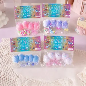 Kawaii Wolken-Bubble-Pinch-Spielzeugset mit bunten Perlen und Pixel-Art-Verpackungsdesign
