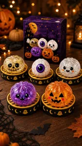 Detailansicht der farbenfrohen Halloween-Squishys mit Glitzer und Mini-Dämpfkörben.