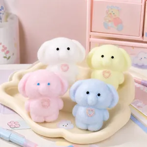 Olifant Squishy Speelgoed Voor Stressverlichting Schattige Cartoon Geflokt Dier Fidget Speelgoed Zacht TPU Materiaal Met Hartdecor