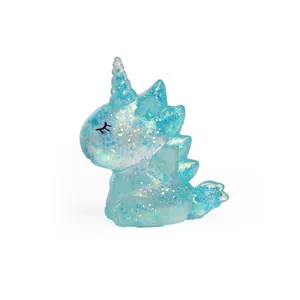 Διαφανές μπλε παιχνίδι unicorn squishy με γκλίτερ για την ανακούφιση από το στρες.