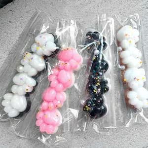 Set mit vier süßen, weichen Katzenpfoten-Squishy-Spielzeugen zum Stressabbau in bunten Farben