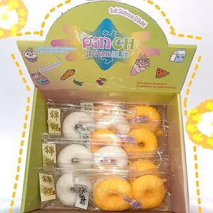 Scatola da esposizione con simpatici giocattoli squishy Daifuku al cocco simulati