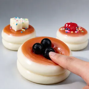 Simulation Souffle Kuchen Squishy Langsamer Rückprall Stressabbau Spielzeug Weiche Sahnetorte Essen Modell Sensorisches Spielzeug