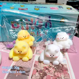 Simpatico giocattolo anti-stress a forma di orso in giallo e bianco, misura 4 cm