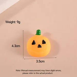 Halloween Kürbis Anti-Stress-Spielzeug Detail mit Maßen 4,3 cm mal 3,5 cm und 9g Gewicht