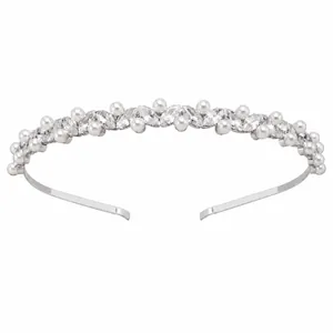 Eleganter silberner Braut-Haarreif mit funkelnden Marquise-Zirkonia und weißen Perlen