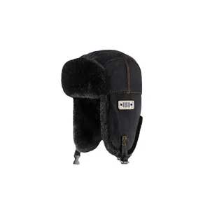 Warme Winter-Ushanka-Mütze mit dickem Kunstfellfutter und Ohrenklappen gegen Wind.