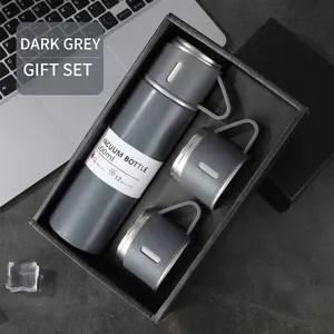 Detail eines dunkelgrauen 500ml Edelstahl-Isolierflaschen-Sets in Box