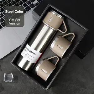 Detailansicht eines professionellen Vakuum-Flaschensets aus Edelstahl in Geschenkbox