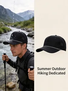 Vue détaillée de la casquette de randonnée noire imperméable et à séchage rapide