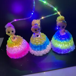 Linternas de juguete de muñeca princesa luminosa con vestidos LED de colores