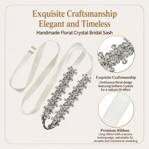 Ceinture florale élégante en strass avec ruban satin blanc, vue détaillée pour mariée