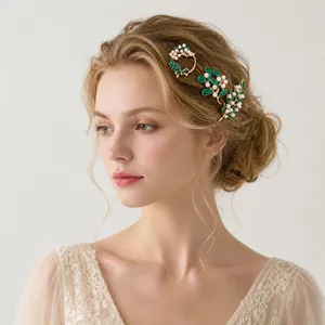 Vintage Alloy Enamel Rose Reindeer Star Moon Christmas Hair Clips With Imitation Artificial Pearl Rhinestone Hairpins For Women Accessory