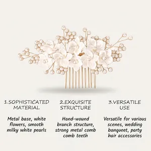 Peigne à cheveux floral artisanal avec d'élégantes fleurs blanches et perles sur base métal
