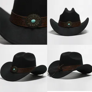 Viste dettagliate multi-angolo di un cappello da cowboy in feltro nero decorato.