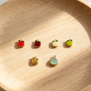 Lot de breloques pommes en émail coloré avec placage or 18 carats pour bijoux DIY