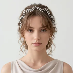 Elegantes Braut-Stirnband mit Zirkonia-Blattdesign in Silber für Hochzeiten und Feste
