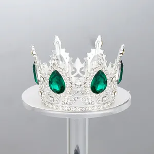 Elegante corona de aleación plateada con diamantes verdes para decorar pasteles