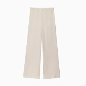 Élégant pantalon large beige à taille haute avec une texture satinée soyeuse raffinée
