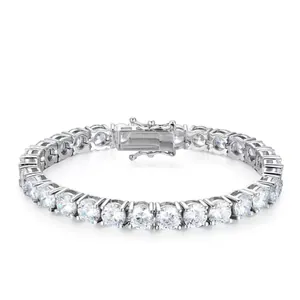 Elegante bracciale tennis in argento con brillanti zirconi a taglio rotondo per tutti