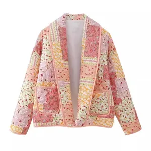Floral patchwork quilted jacket with shawl collar and front pockets for women