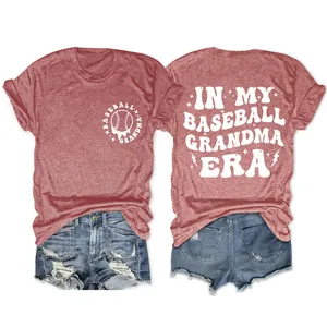 Vorder- und Rückansicht des melierten pinkfarbenen 'In My Baseball Grandma Era' Damen T-Shirts
