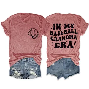 Retro In My Baseball Grandma Era T-Shirt mit Grafikdrucken auf Vorder- und Rückseite