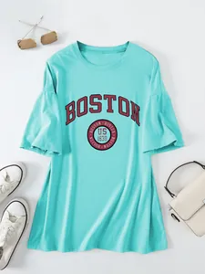 Boston US 1630 oversized T-shirt met korte mouwen en lifestyle-accessoires