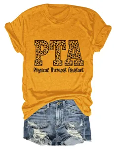 Camiseta PTA Physical Therapist Assistant de leopardo con pantalones cortos vaqueros