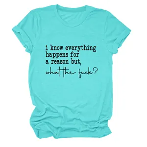 Détail d'un t-shirt femme bleu turquoise avec impression d'une citation drôle