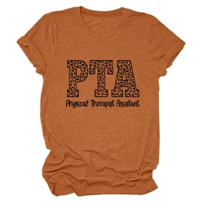 Gráfico leopardo PTA Physical Therapist Assistant en camiseta algodón naranja mujer