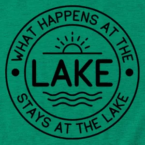 Gros plan sur l'imprimé graphique Lake d'un t-shirt à col rond vert pour femmes
