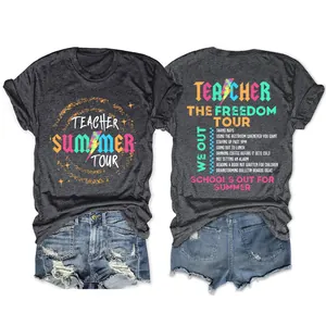 Teacher Summer Freedom Tour grijs t-shirt met kleurrijke grafische prints op voor- en achterkant
