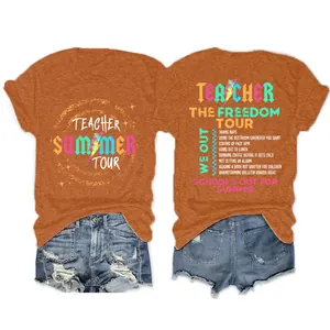 Voor- en achterkant detail van oranje Teacher Summer Tour T-shirt met denim short.