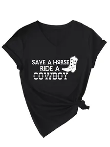 Dames T-shirt met V-hals in zwart met 'Save a Horse Ride a Cowboy' witte grafische print.