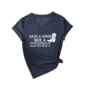 Stijlvol dames T-shirt met korte mouwen, V-hals en Save a Horse Ride a Cowboy print
