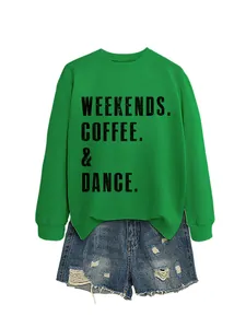 Πράσινο φούτερ 'WEEKENDS. COFFEE. & DANCE.' με τζιν σορτς για γυναικείο στυλ