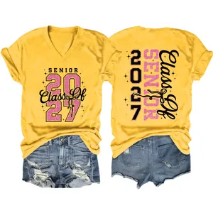 Gelbes T-Shirt mit V-Ausschnitt und glitzerndem Senior Class Of 2027 Aufdruck-Design