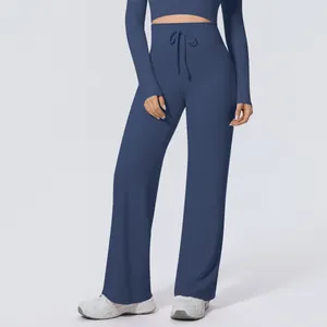 Hoch tailliertes dunkelblaues Yoga-Set mit weiter Hose und praktischem Kordelzug